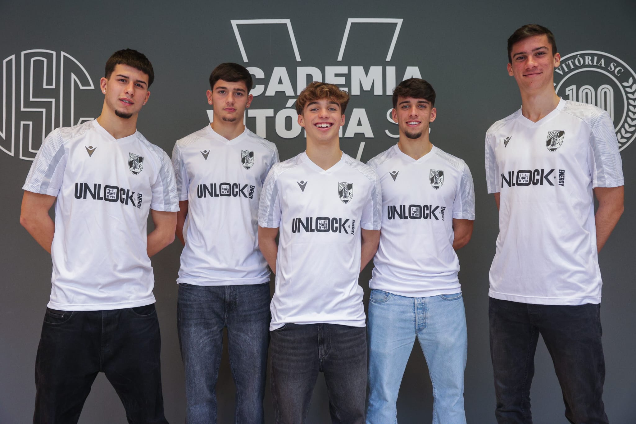 Contrato Profissional Martim Duarte, João Martins, Afonso Sousa, Tiago Lopes e Hugo Pinto